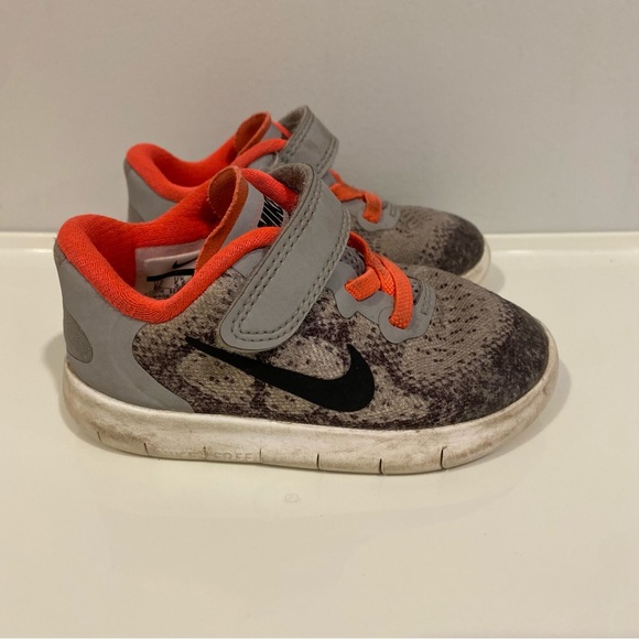 🟧$8 ADD-ON🟧 NIKE Free • 6C • Toddler size 6 - Picture 4 of 11